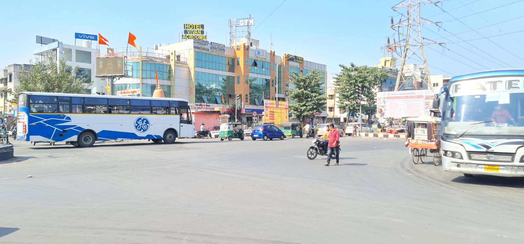 Hotel Vivan Vadodara Kültér fotó